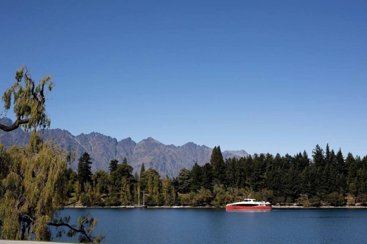 Queenstown House Lakeside Екстериор снимка